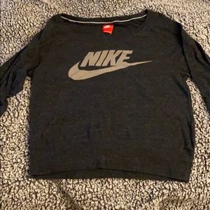 Nike crewneck pullover ❤️🛍